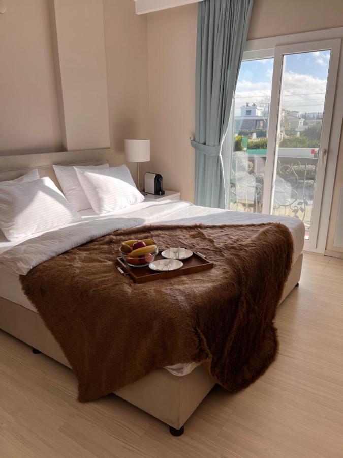 B. Equine Range Hotel Narlidere Exterior foto